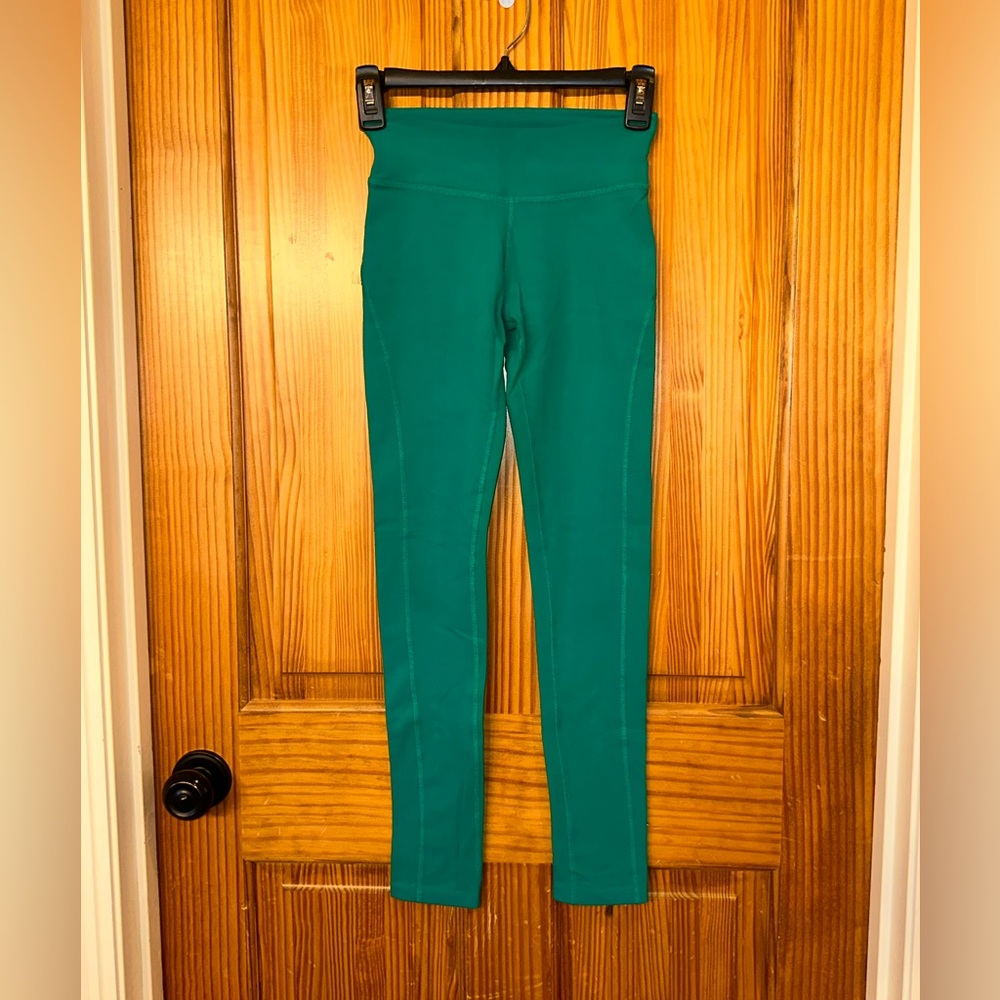 Beyond Yoga Sz XS green leggings